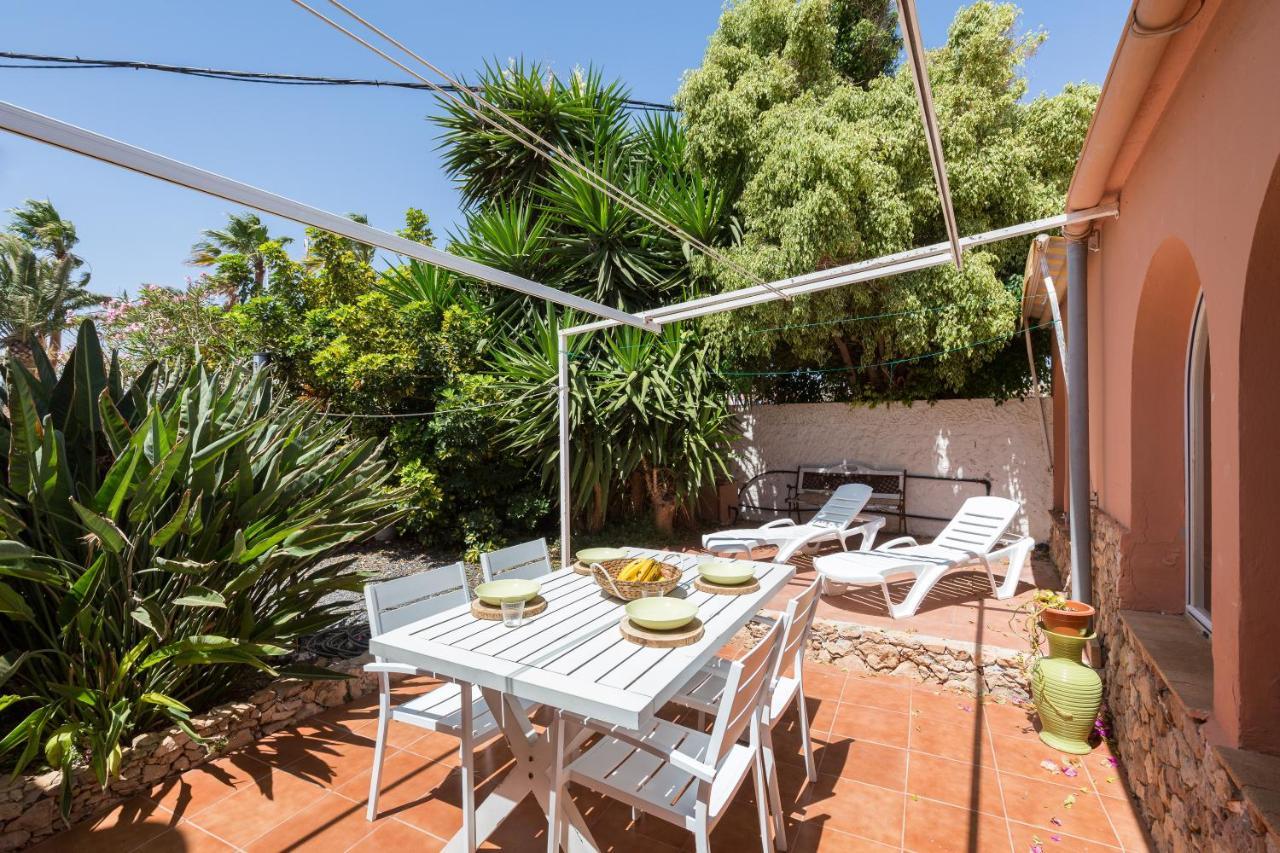Home2Book Quiet Villa With Private Pool Triquivijate Ngoại thất bức ảnh