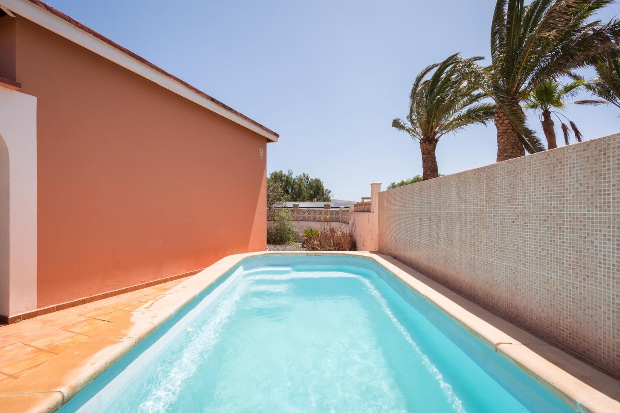 Home2Book Quiet Villa With Private Pool Triquivijate Ngoại thất bức ảnh